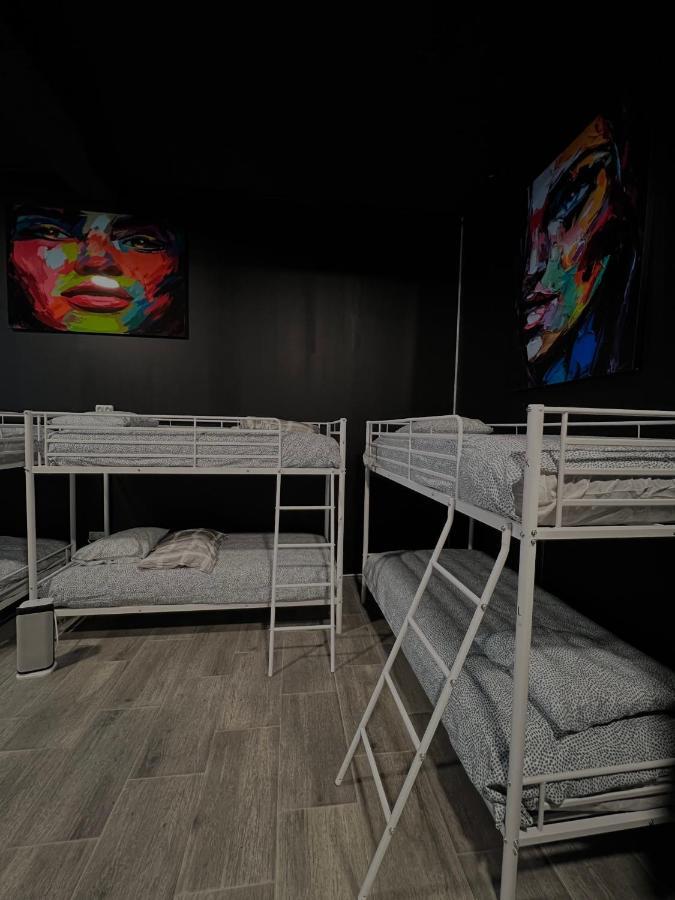 Rio Hostel Madrid Esterno foto