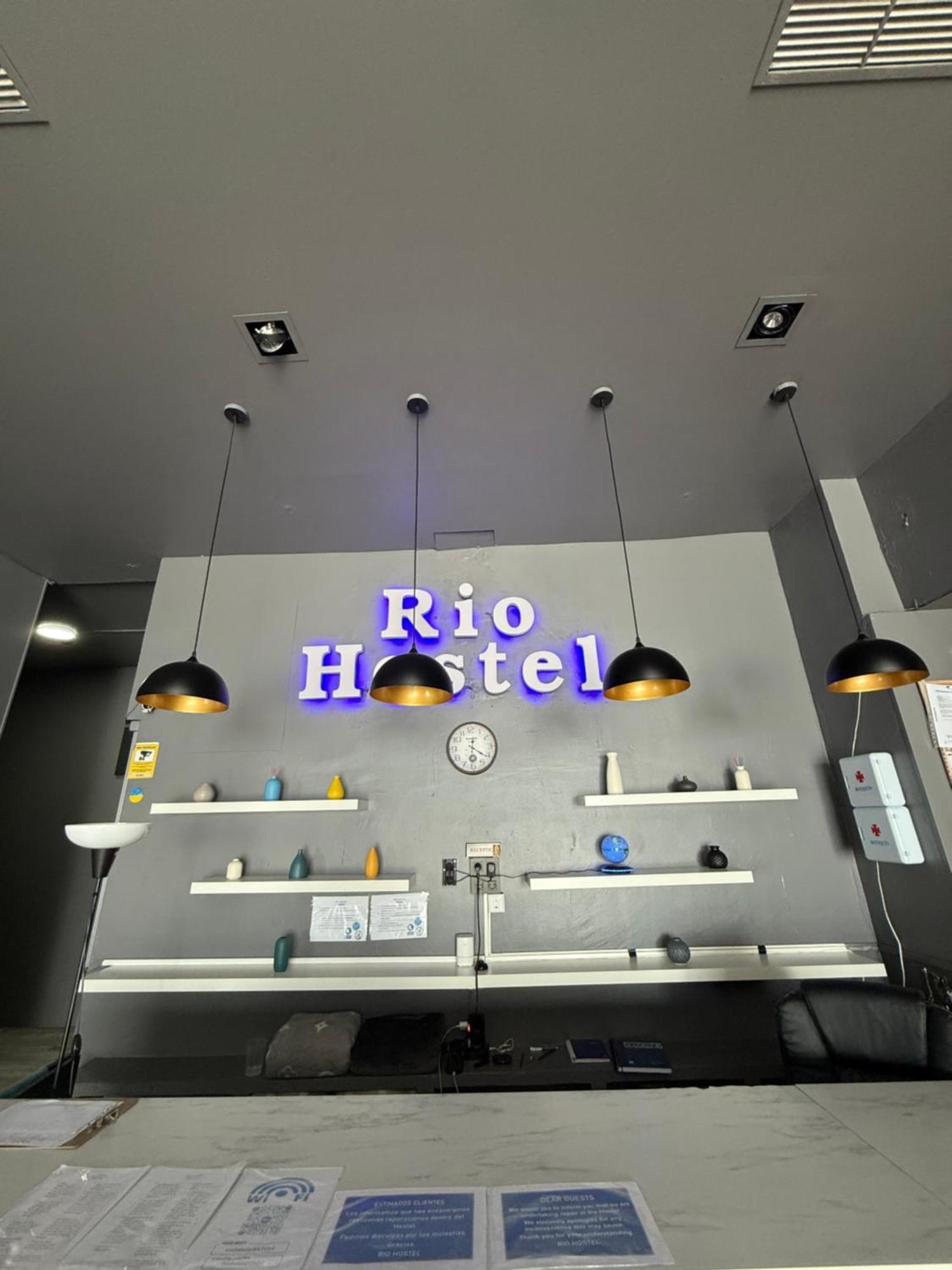 Rio Hostel Madrid Esterno foto
